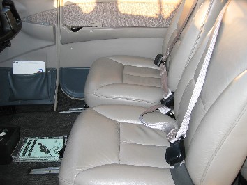 flight club NJ n642sp interior front